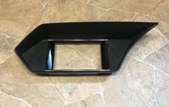 Mercedes-Benz E W212 Radio/GPS head unit trim A2126801336