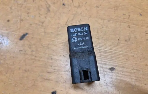 Dodge Nitro Glow plug pre-heat relay 05033351AA