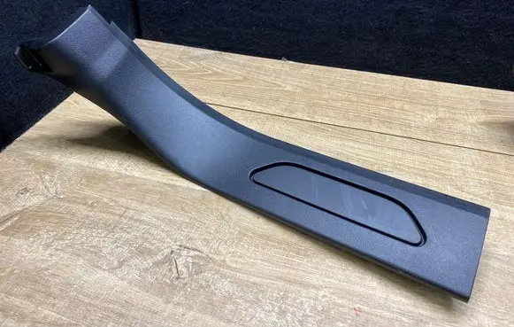 Land Rover Range Rover Evoque L551 Front sill trim cover K8D213245AA