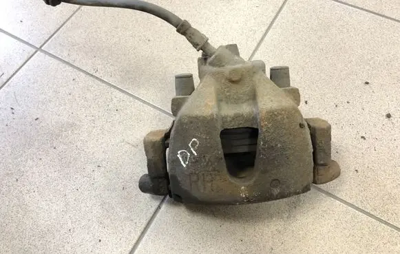 Volvo V50 Front brake caliper