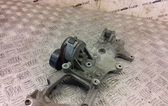 Land Rover Range Rover Evoque L538 Generator/alternator bracket BJ3210039AE