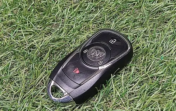 Buick Encore I Ignition key/card 13508417A