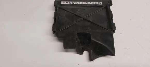 Volkswagen PASSAT B8 Fuse box cover 5Q0927165D