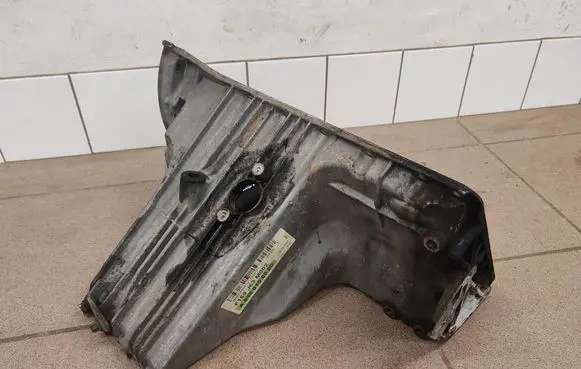 Mercedes-Benz A W169 Oil sump A6400141002