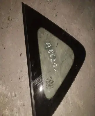Mazda 3 II Rear side window