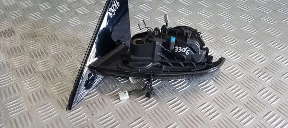 Mercedes-Benz E W212 Front door electric wing mirror A2128101716