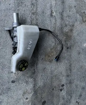 Volvo XC40 Clutch slave cylinder 32214519