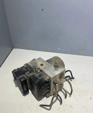 Toyota Yaris ABS Pump 445100D011