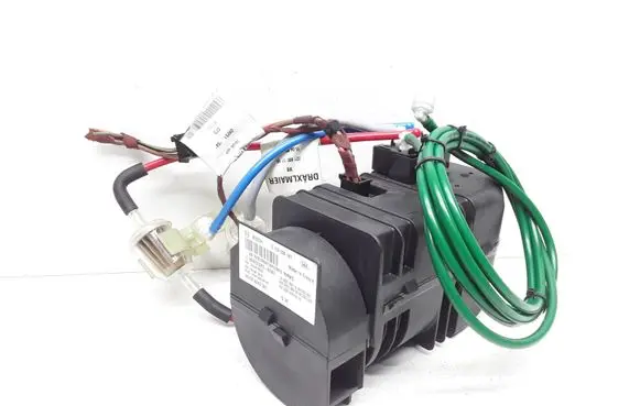 Mercedes-Benz S W221 Central locking vacuum pump A2218001048 A2218000848 A2214420212