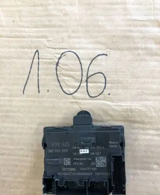 Volkswagen Golf VIII Door control unit/module 3WB959395 666777100