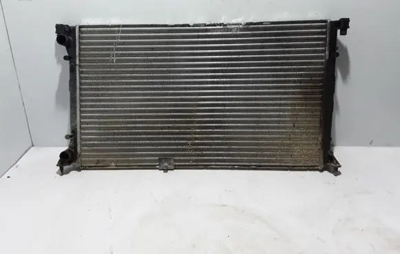 Renault Trafic II (X83) Coolant radiator 8200297816