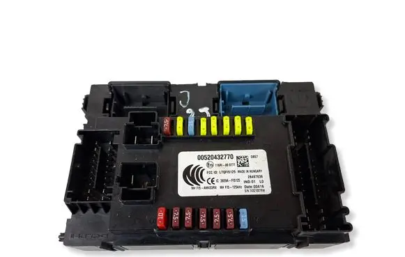 Jeep Renegade Fuse module 00520432770 116RI000777