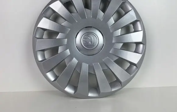 Skoda Octavia Mk3 (5E) R16 wheel hub/cap/trim 