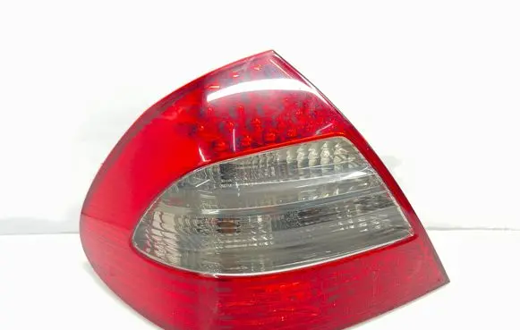 Mercedes-Benz E W211 Rear/tail lights A2118202564