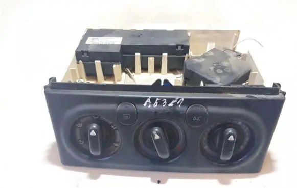 Renault Laguna I Climate control unit 9041703027