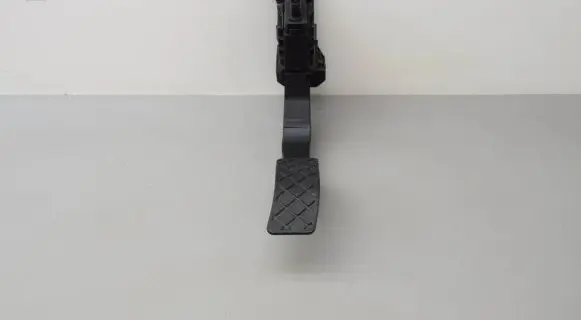 Audi Q5 SQ5 Accelerator throttle pedal 8W1723523