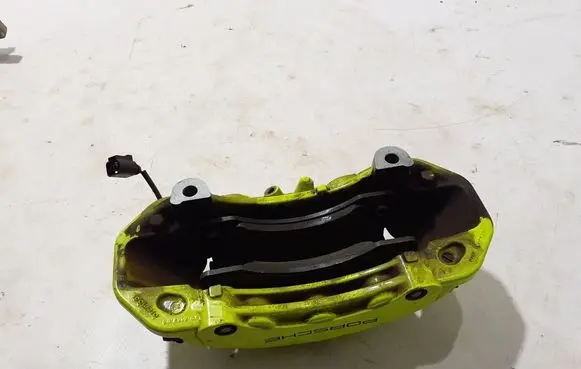 Porsche Panamera (971) Front brake caliper 971615123E