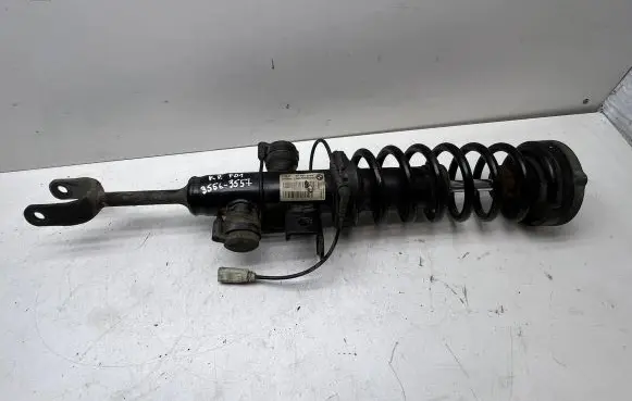 Front shock absorber with coil spring