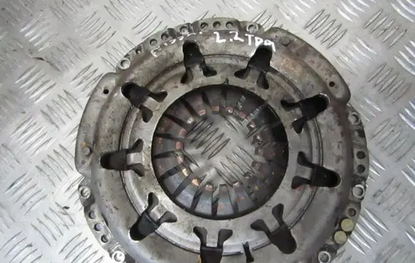 Nissan Almera Pressure plate 30100BN300