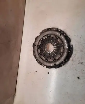 Volkswagen PASSAT B4 Pressure plate 750048