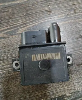 BMW 5 E60 E61 Glow plug pre-heat relay 859172401