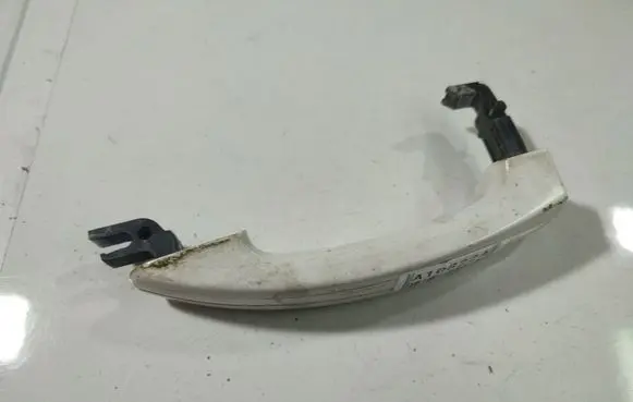 Ford Focus C-MAX Front door exterior handle 151R22404A0W