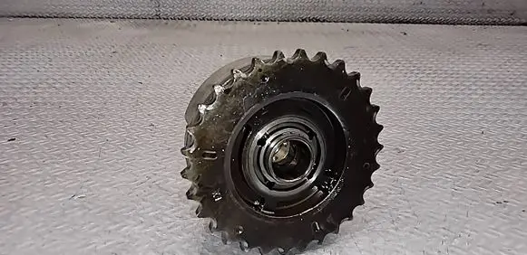 Audi A6 S6 C6 4F Camshaft pulley/ VANOS 06E109084M