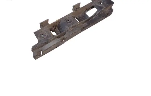 Volkswagen PASSAT B6 Front bumper mounting bracket 3C0807184