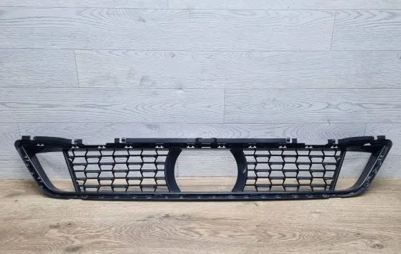BMW 5 G30 G31 Front bumper lower grill 8098664 15067010