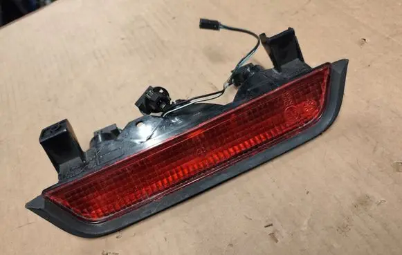 Jeep Grand Cherokee Third/center stoplight 48291EPC