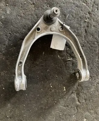 Volkswagen Touareg I Front upper control arm/wishbone 