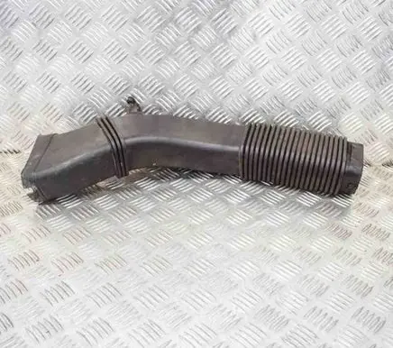 BMW 5 F10 F11 Air intake duct part 7811597