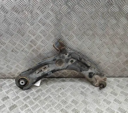 Volkswagen Golf VII Front lower control arm/wishbone 5Q0407152J
