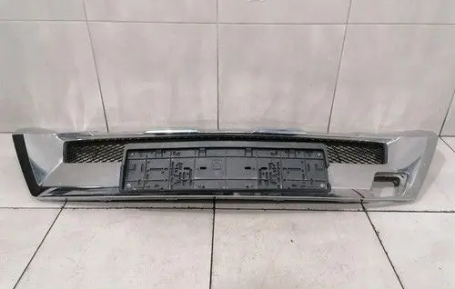 Mercedes-Benz GLE (W166 - C292) Front bumper upper radiator grill A1668805540