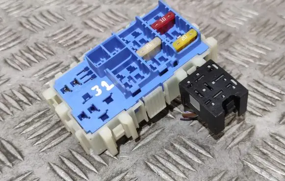 Land Rover Discovery Sport Fuse box set BS7T14K131DA