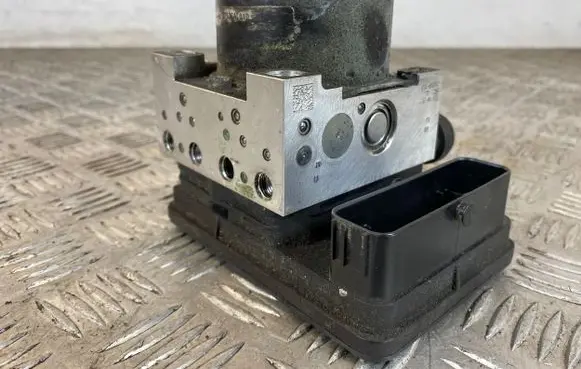 Subaru Outback (BS) ABS Pump 27536AL010