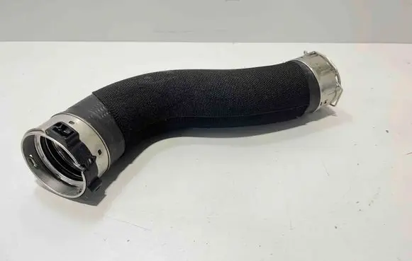 BMW X5 G05 Intercooler hose/pipe 8599392