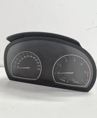 BMW X3 E83 Speedometer (instrument cluster) 3413127 102463021 25811510