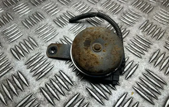 Toyota Prius (XW30) Horn signal E130030