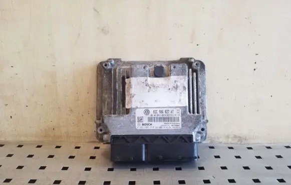 Volkswagen Eos Engine control unit/module 03C906027AT 03C907309B 0261S05810
