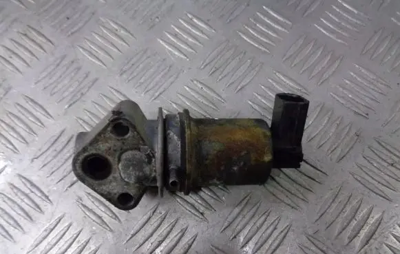 Volkswagen Polo IV 9N3 EGR valve 03D131502B