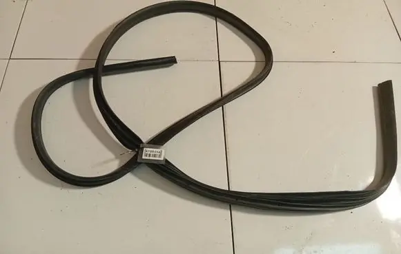 Ford Focus Rubber seal front coupe door 