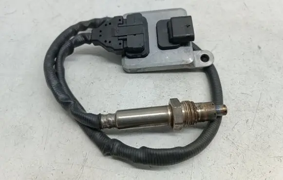 Mercedes-Benz Sprinter W906 Lambda probe sensor A0009053503 0009053503 5WK96682D
