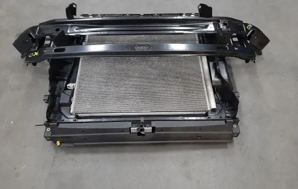 Volkswagen Crafter Radiator support slam panel 7C0805335