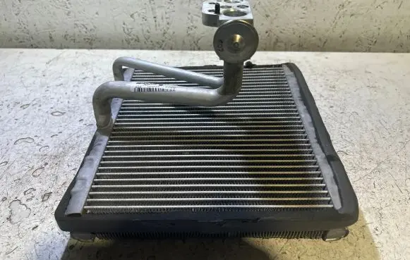 Air conditioning (A/C) radiator (interior)
