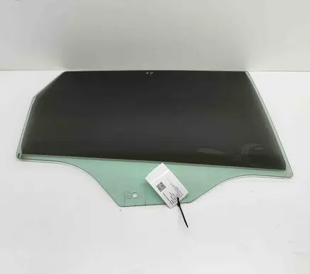 Seat Ateca Rear door window glass 43R00097 575845026