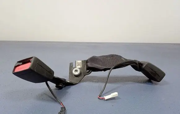 BMW 2 F44 Front seatbelt 7456284