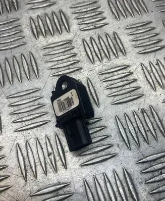 Lexus IS 220D-250-350 Airbag deployment crash/impact sensor 8983102020 3125580891