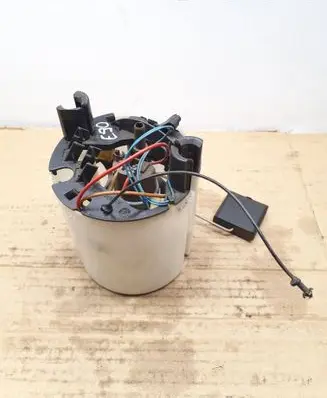 BMW 3 E90 E91 Fuel level sensor A2C53043417