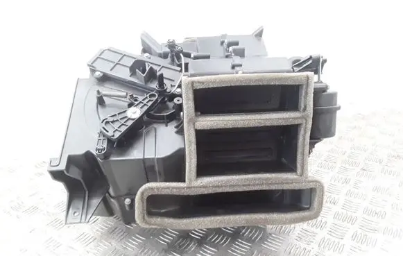 Ford Maverick Interior heater climate box assembly 2L8H18K446AA 8L8418458AB YL8H118A332AC